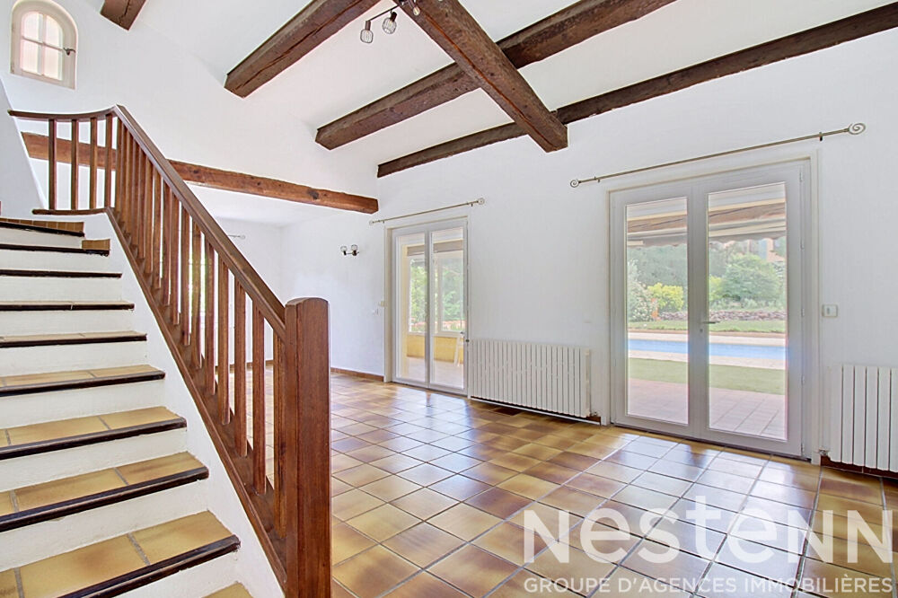 Vente Maison A VENDRE  : Maison avec dépendances, piscine et grand terrain . Le cannet des maures