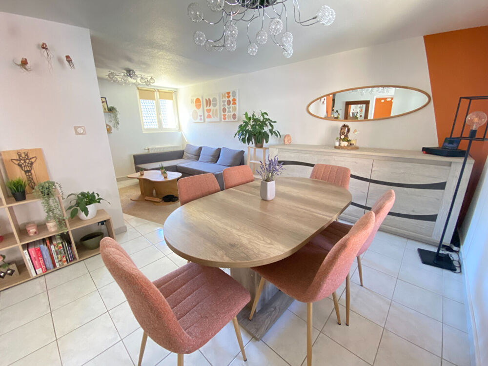 Vente Appartement Appartement cosy et lumineux à Guebwiller - 4 pièces, en duplex, 130 000 Guebwiller
