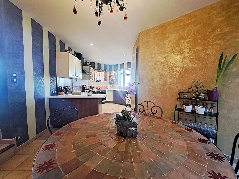 Vente Maison Maison à L'Oie d'environ 174m², sur une parcelle de 1039m² !! L oie