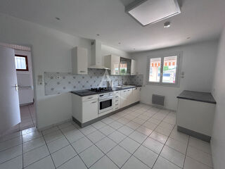  Maison à louer 5 pièces 134 m²