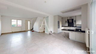  Maison à louer 6 pièces 123 m²