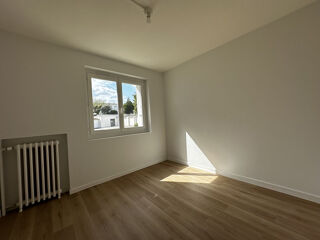  Appartement à louer 3 pièces 66 m²