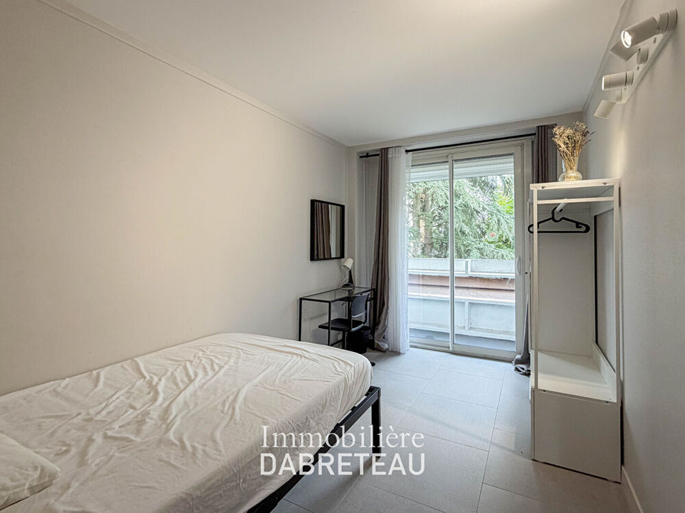 Chambre à louer en colocation Bron - 7 pièce(s) 100.99 m2