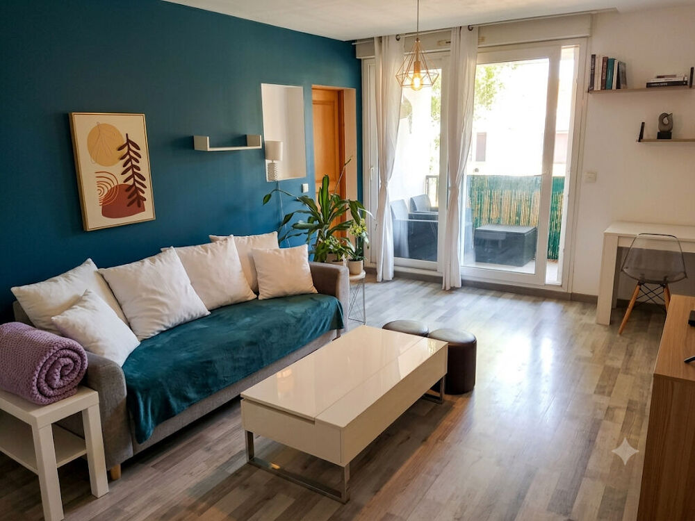 A Mitry-Mory ! Résidence « Les Cèdres » ! Cadre sécurisé, verdoyant et familial pour cet Appartement F4.