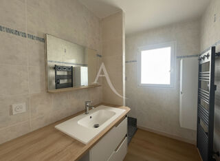  Maison à louer 3 pièces 66 m²