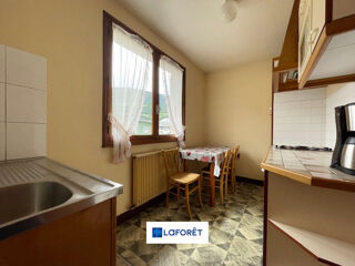  Immeuble � vendre 9 pi�ces 168 m�