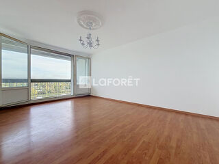  Appartement à louer 3 pièces 72 m²