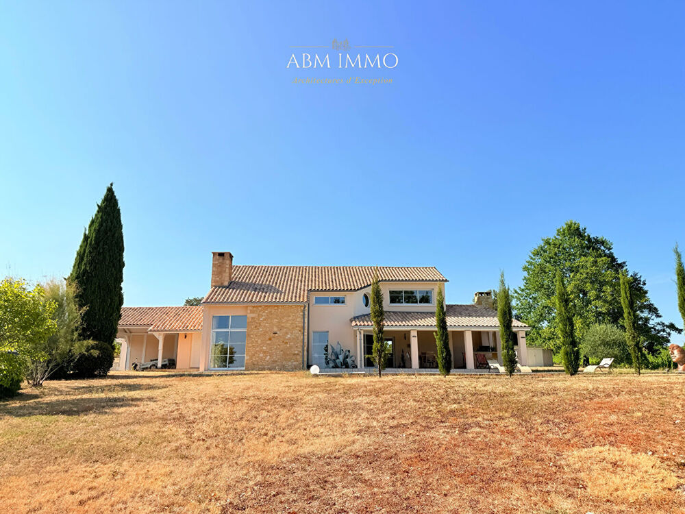 VILLA D'ARCHITECTE D'EXCEPTION de 205 M2 à MONBAZILLAC