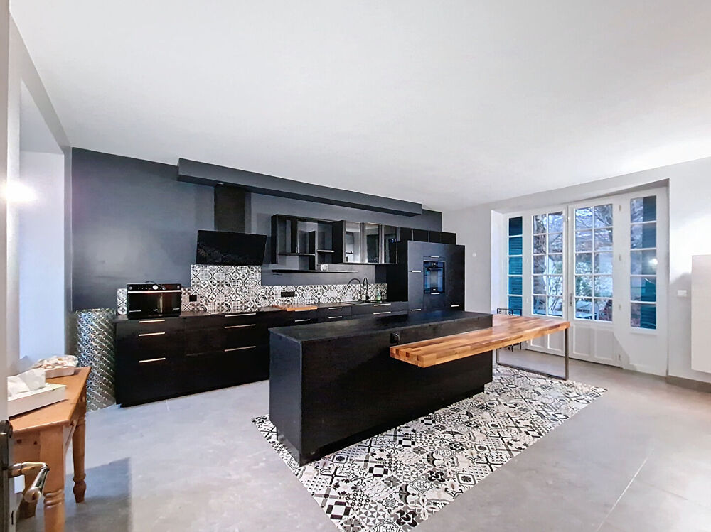 Maison 14 pièces 271 m² · à Meulan en Yvelines · 271 m² · 499 000 €