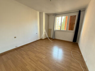  Appartement à louer 5 pièces 114 m²