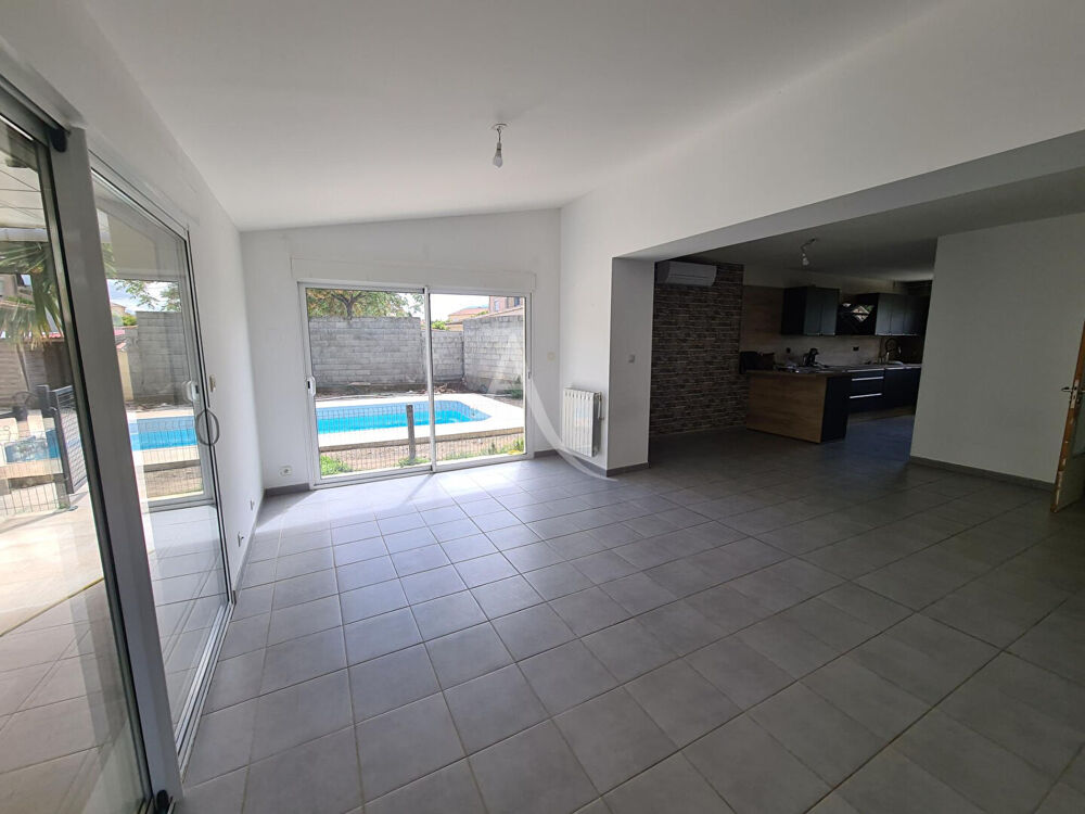 Location Maison Jolie villa rénovée de 130m² sur une parcelle de 841m² avec piscine, garage.. Cuxac d aude