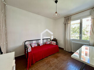  Appartement à louer 3 pièces 65 m²
