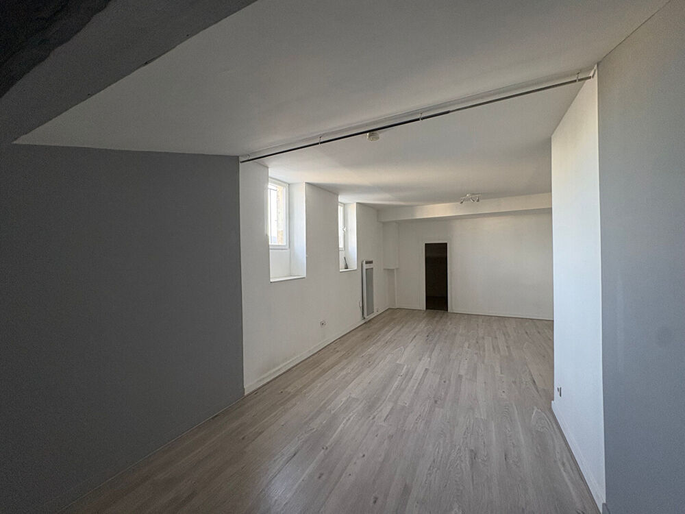 Location Appartement Appartement - 40m2 - MONPLAISIR Lyon 8