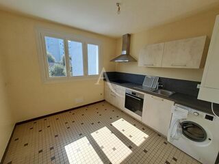  Appartement à louer 2 pièces 45 m²