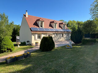 Maison 7 pièces 175 m² · à Sainte Genevieve · 175 m² · 398 000 €