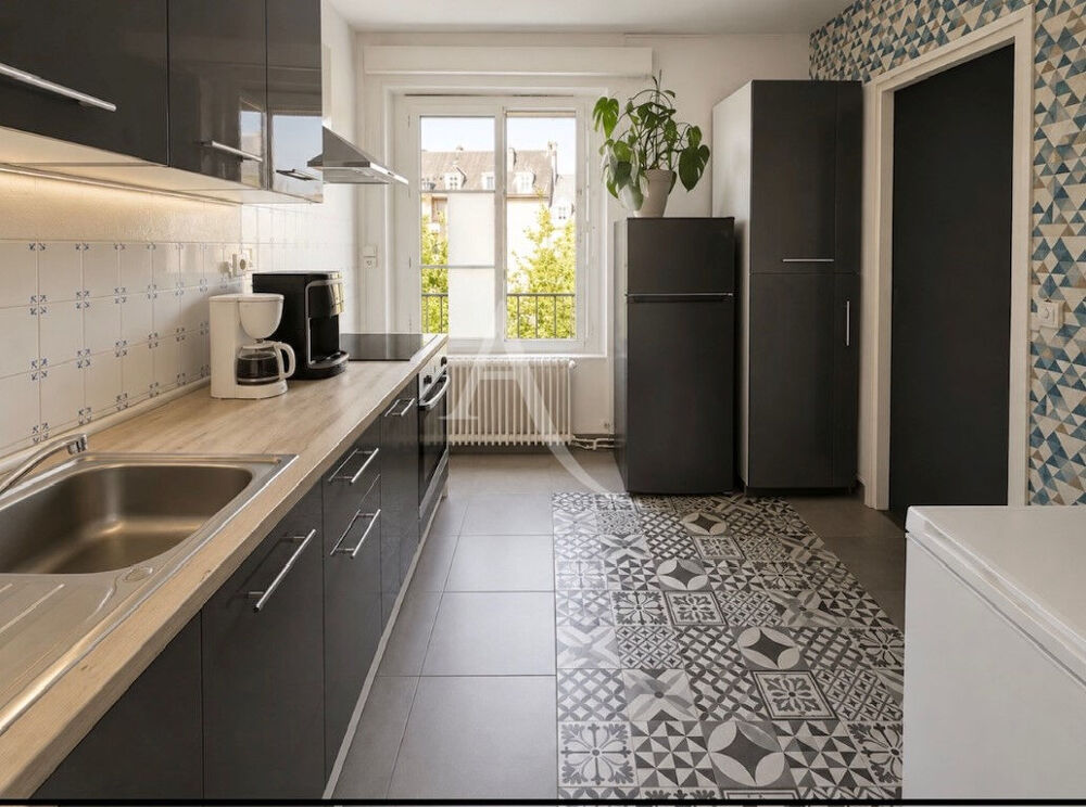 Vente Immeuble EN VENTE - NEVERS IMMEUBLE DE 230 M²  AVEC 3 APPARTEMENTS Nevers