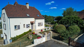 Vente Maison Maison Gourdon centre ville  5 pièce(s) sur 1372m² de terrain. Gourdon