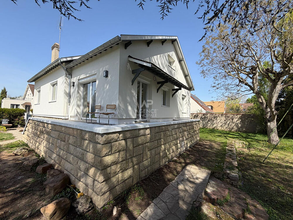 � vendre  Maison Le Mesnil-le-Roi (78600)