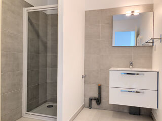  Appartement à louer 2 pièces 47 m²