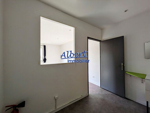   LOCAL PROFESSIONNEL ET  COMMERCIAL - OLLIOULES - 30 m2 