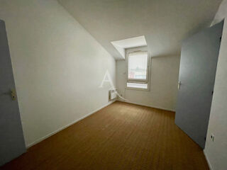  Appartement à louer 3 pièces 73 m²