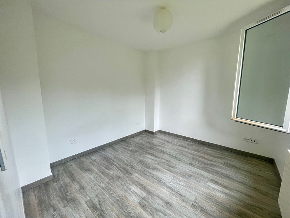 Location Appartement APPARTEMENT CHAUMONT - 4 pièce(s) - 76.25 m2 Chaumont
