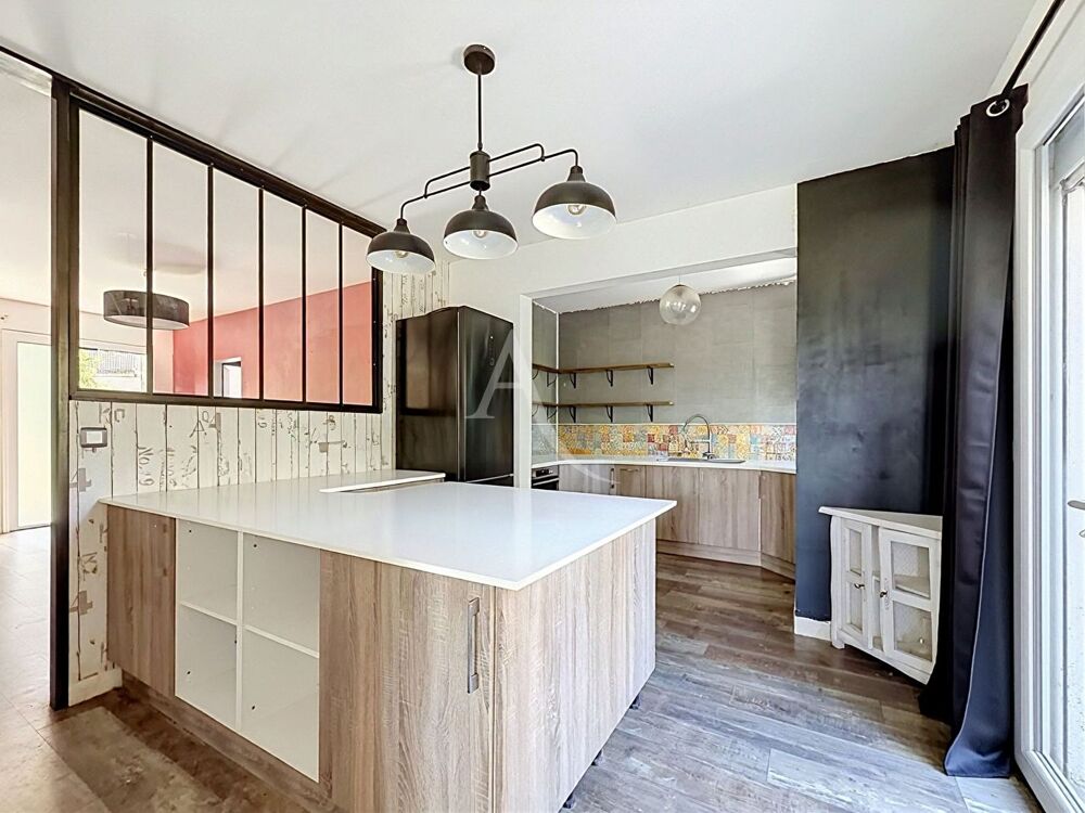 Maison Gennes Val De Loire 5 pièce(s) 188m2