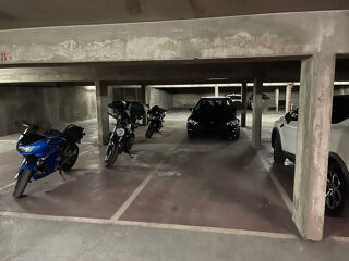  Parking / Garage  louer 13 m