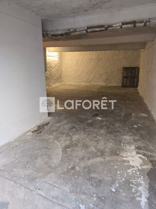  Parking / Garage à vendre 35 m²