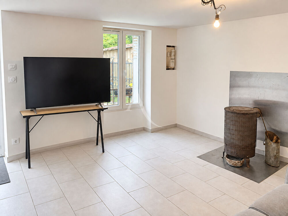 POMMEUSE MAISON BRIARDE DE CARACTÈRE, 3 CHAMBRES, PLUS DE 6 000 M² DE TERRAIN