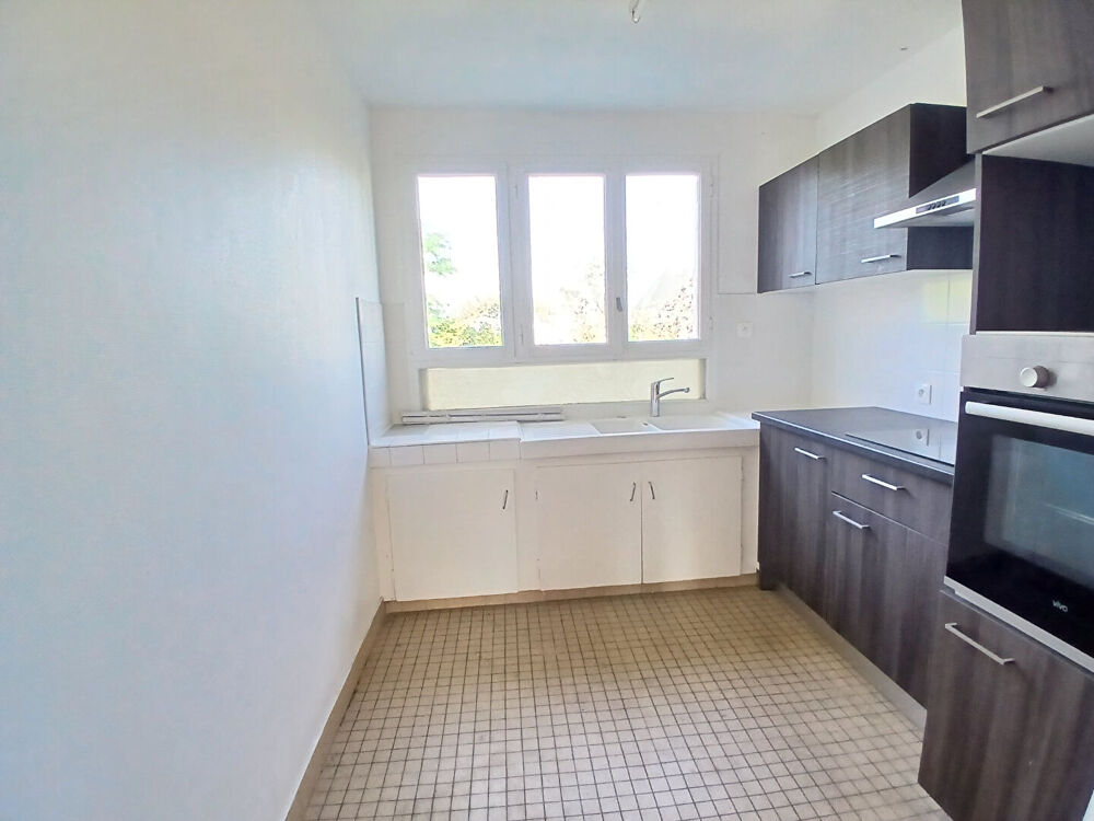 Vente Appartement CAEN -Secteur VENOIX  - 4 pièce(s) 74 m2  avec cave et garage fermé. Caen