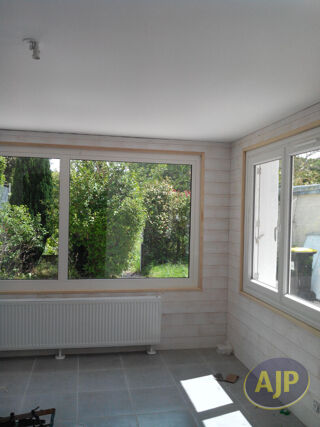  Appartement à louer 4 pièces 94 m²