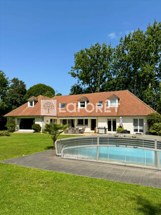  Maison � vendre 8 pi�ces 310 m�