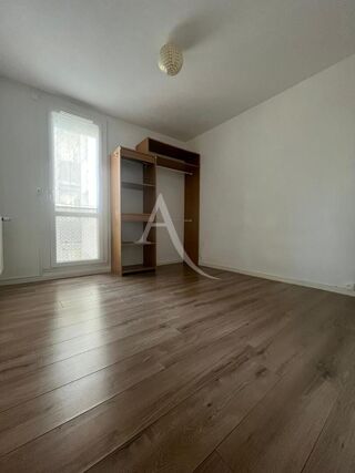  Appartement à louer 3 pièces 67 m²