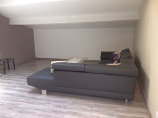 Appartement à louer 4 pièces 130 m²