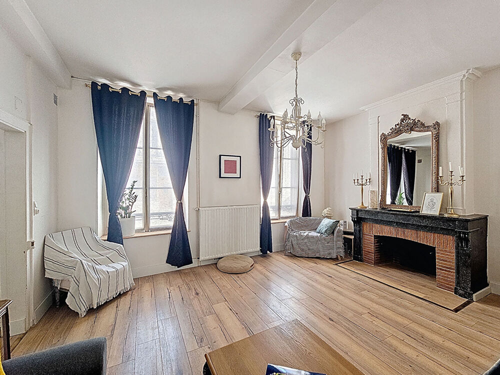 JOLIE MAISON DE VILLE RÉNOVÉE_MIEUX QU'UN APPARTEMENT !!!
