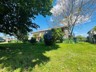  Maison  vendre 8 pices 208 m