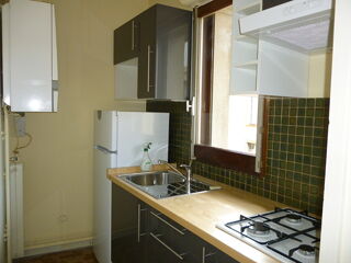  Appartement à louer 1 pièce 28 m²