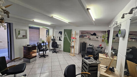 Local commercial Nimes 23.39 m2 65000 30000 Nimes