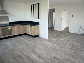  Appartement à louer 4 pièces 78 m²