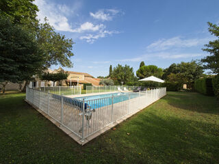  Villa � louer 7 pi�ces 189 m� Saint chamas