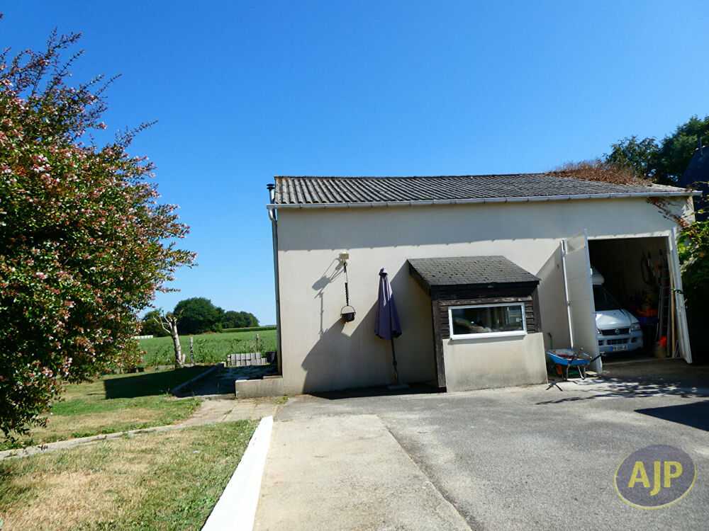 Vente Maison Maison Plumelin 8 pièce(s) 200 m2 Plumelin