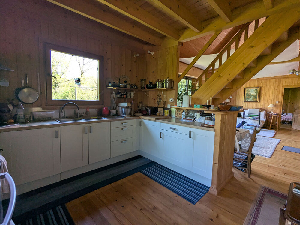 Maison en bois avec dépendance