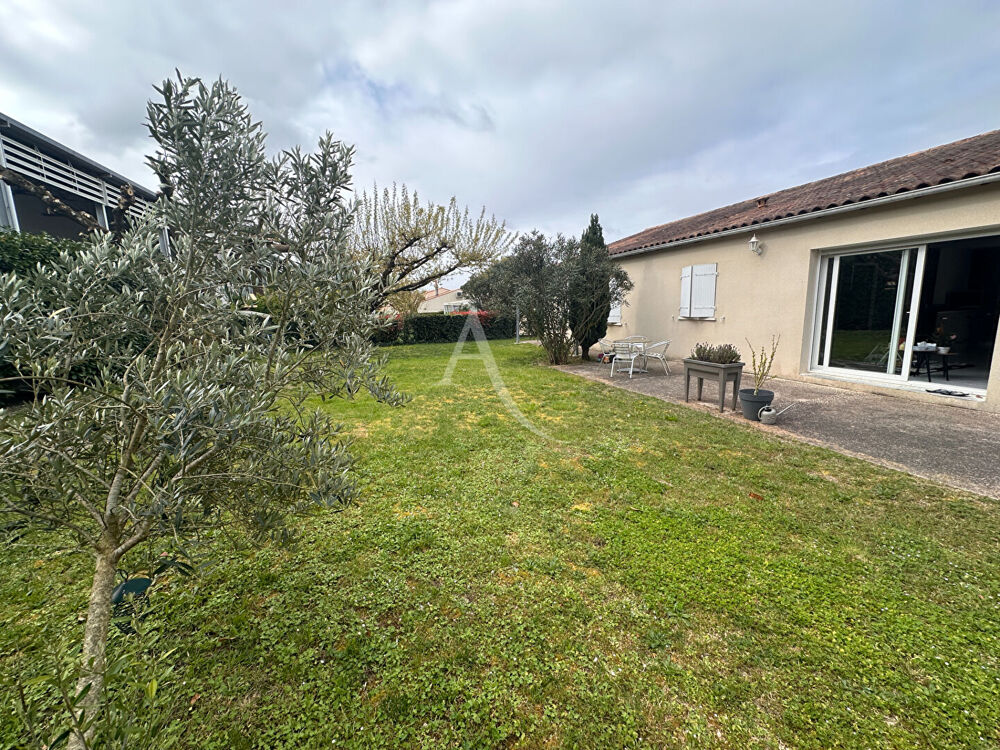 Maison 6 pièces 117 m² · à Saintes · 117 m² · 295 400 €