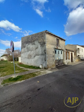  Parking / Garage à vendre 1 pièce 46 m² Lesparre medoc