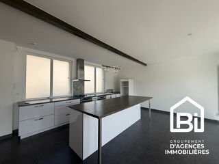  Maison à louer 7 pièces 119 m²