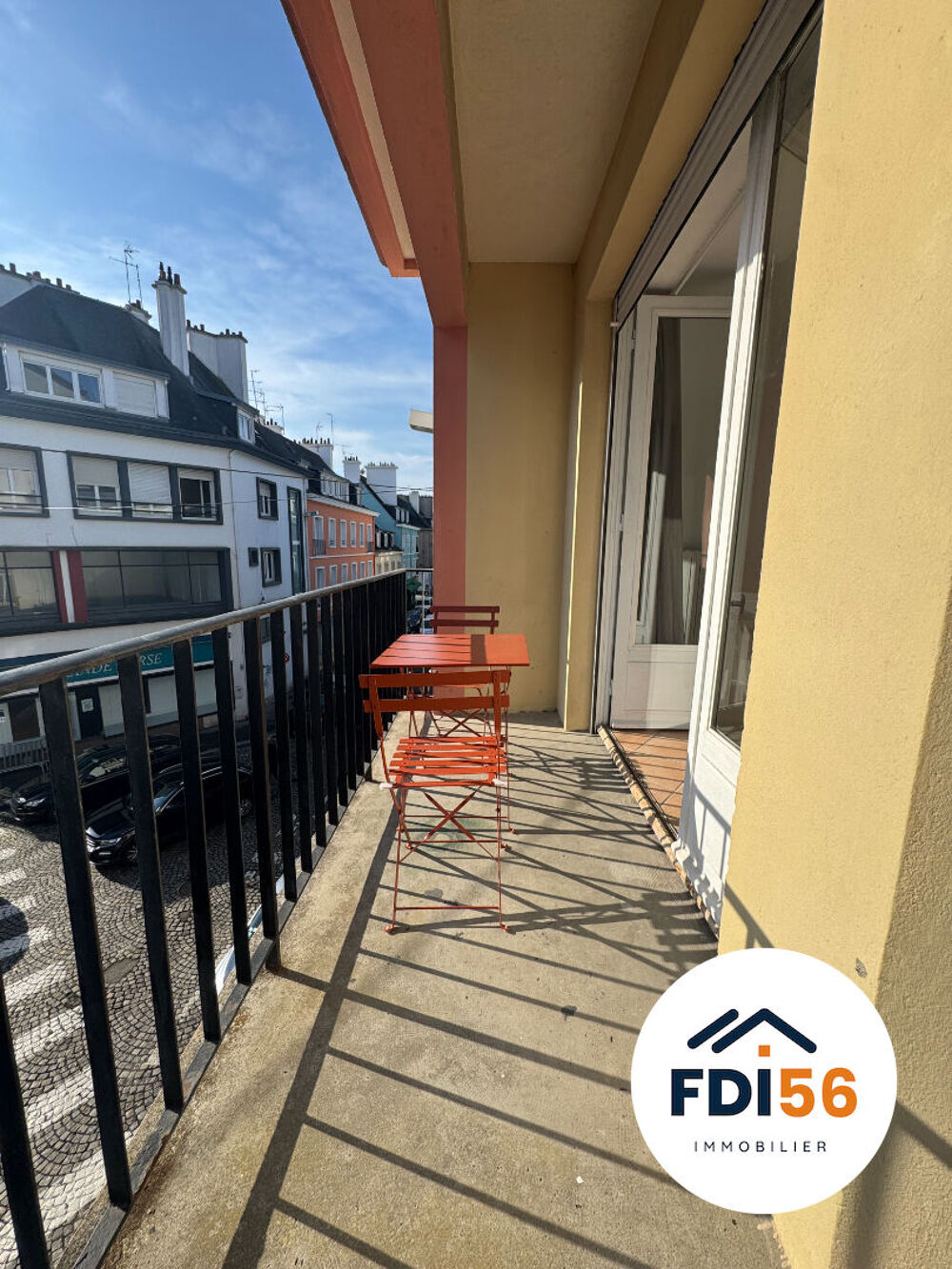 Location Appartement A LOUER - Appartement rénové avec Balcon - Centre ville Lorient 2 pièce(s) 53.8 m2 Lorient