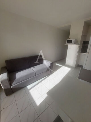  Appartement à louer 1 pièce 19 m²