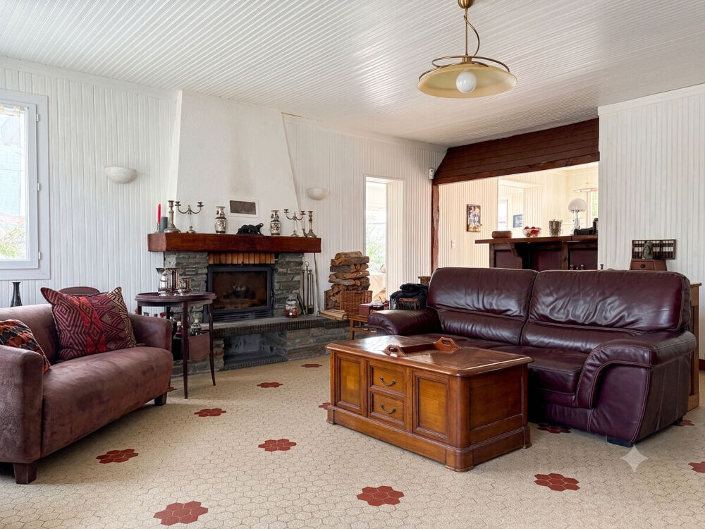 Vente Maison Saint Hilaire De Riez à 180 m de la corniche de SION, maison 3 ch + studio indépendant et 2 garages Saint hilaire de riez