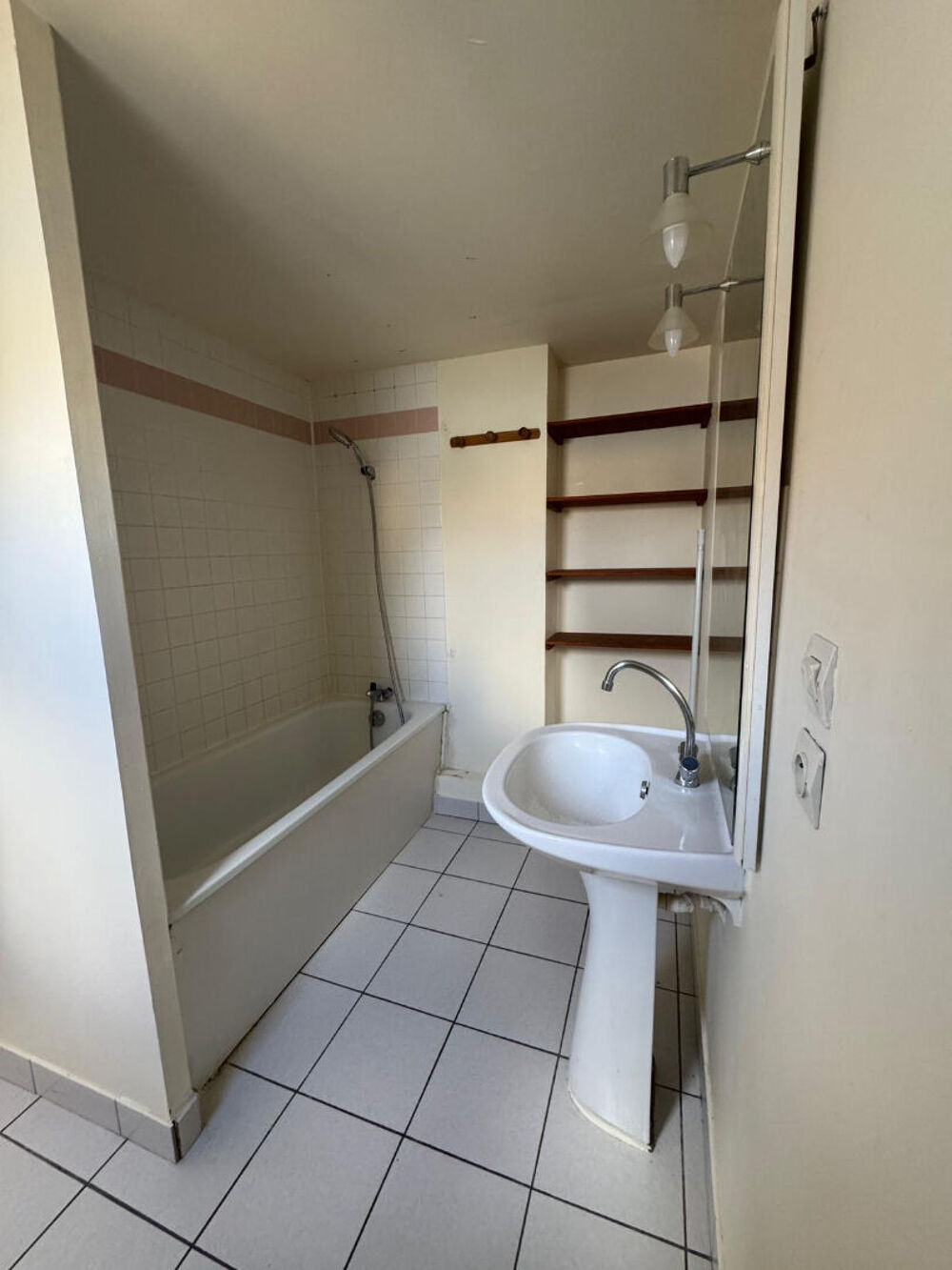 Location Appartement Appartement Caen 2 pièce(s) 32.49 m2 Caen